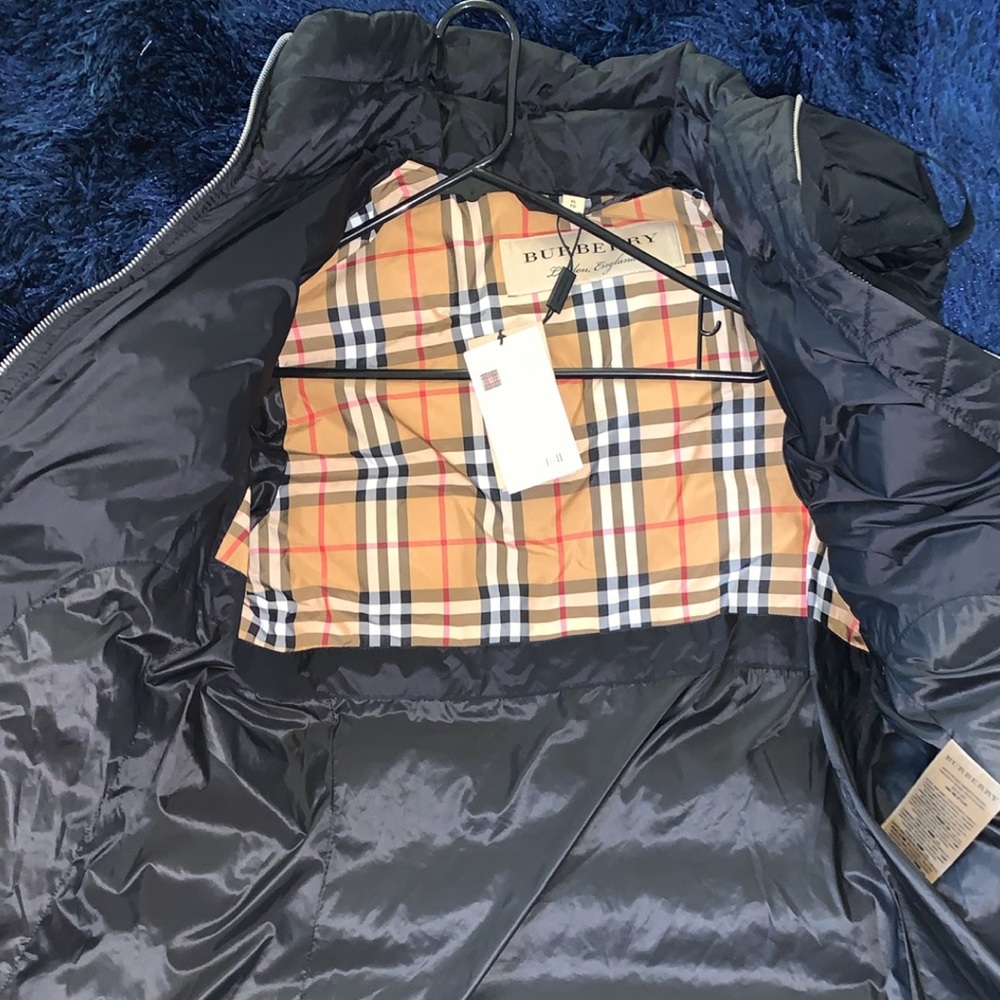 Burberry Woman Puffer Coat XL - Picture 5 of 7